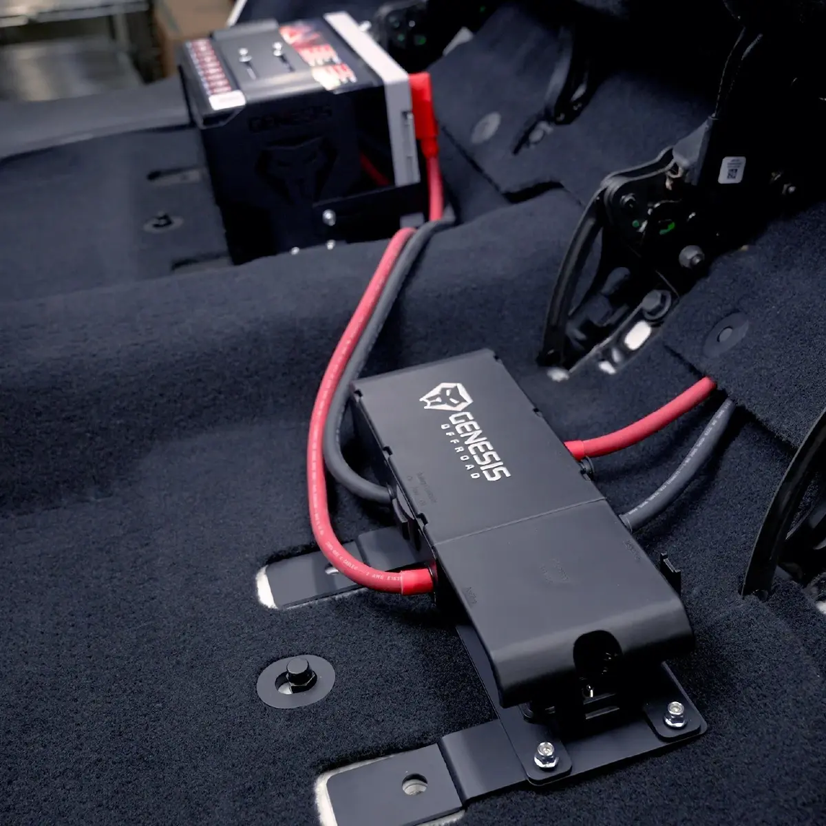 392 & Diesel Wrangler Dual Battery System - Under Seat 1