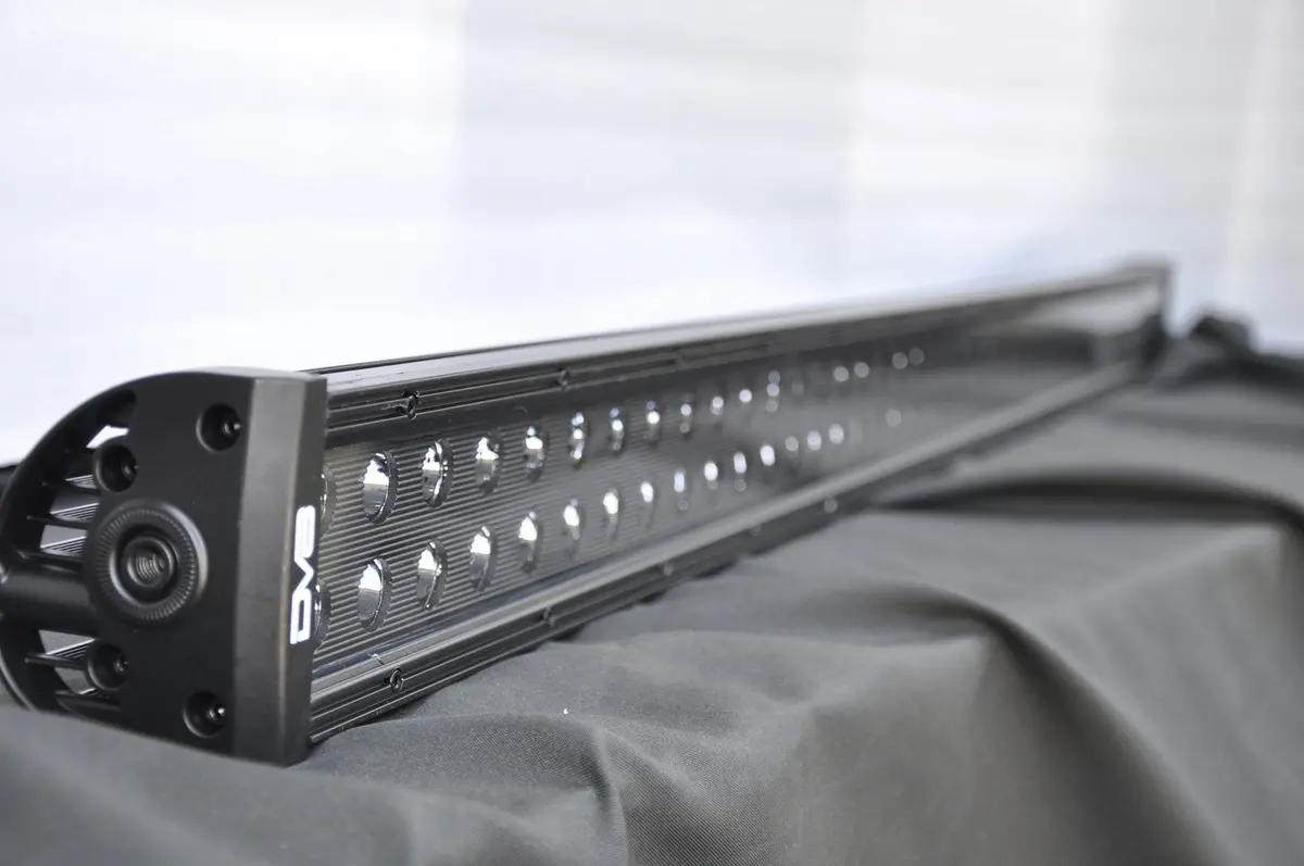 50 Inch Light Bar 300W Flood/Spot 3W Led Black 1