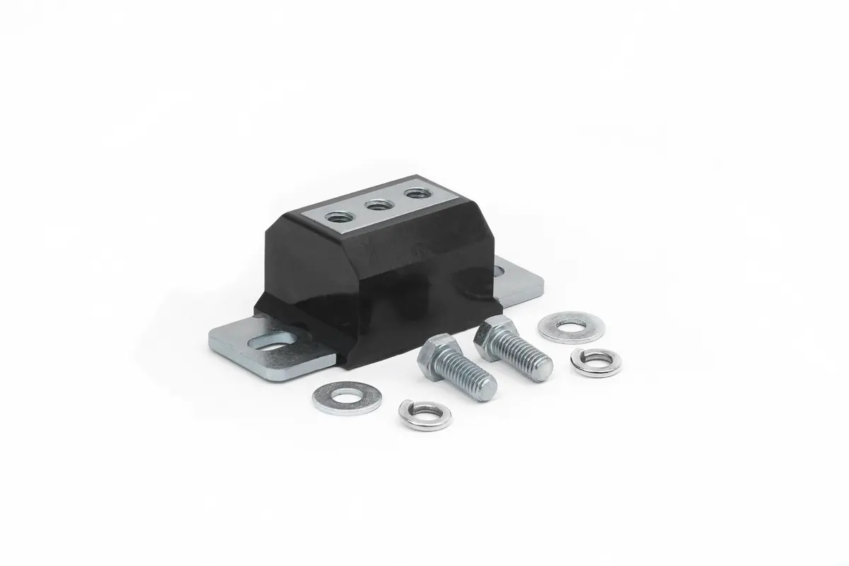 53-01 Gm / 66-96 Jeep Transmission Mount Daystar 1