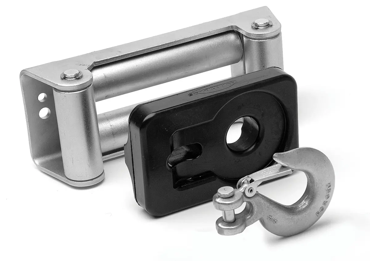 Winch Isolator Roller Black Daystar 1
