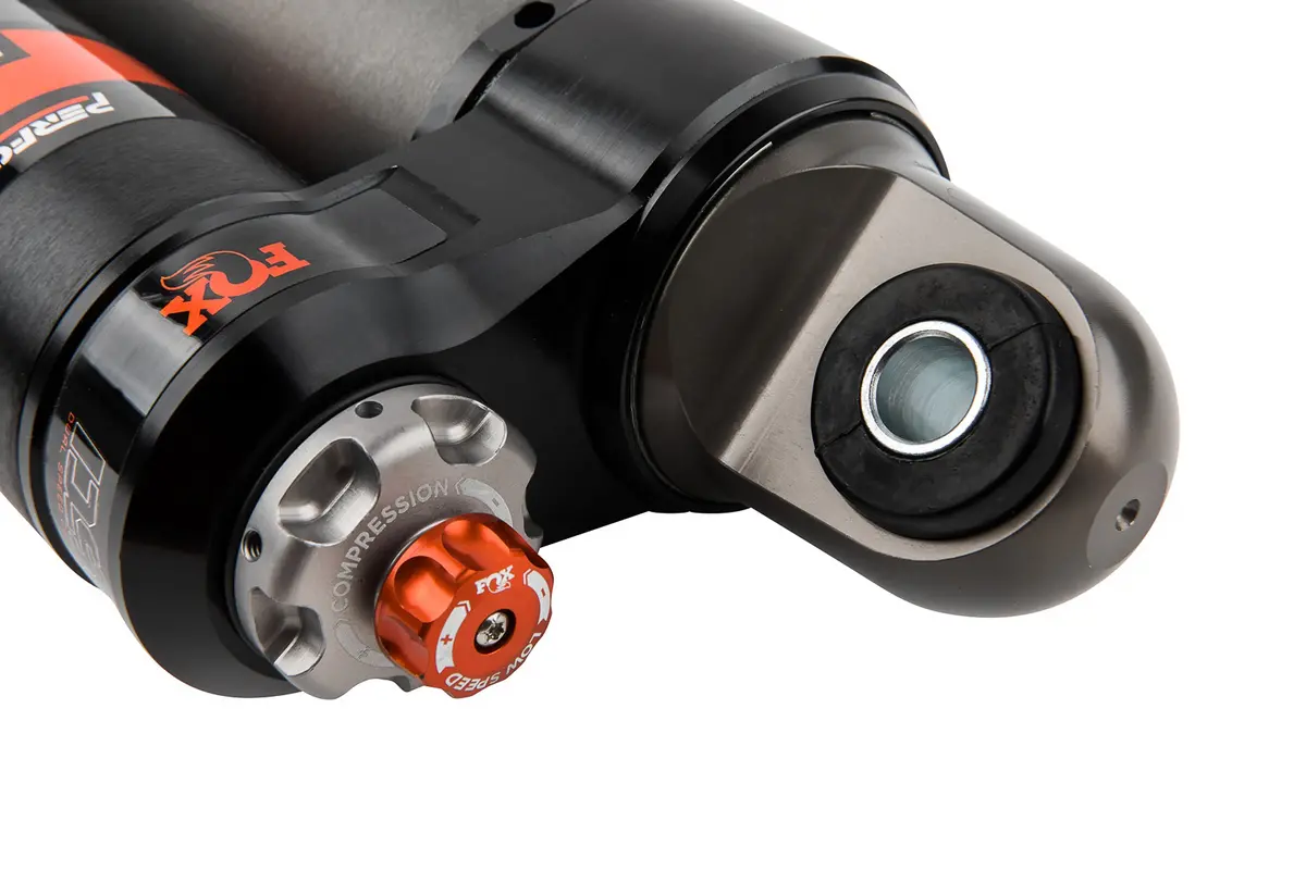 Fox 2.5 Rear Shocks W/ Dsc Reservoir | 6.5 Inch Lift | Performance Elite Series | Chevy Silverado And Gmc Sierra 2500 / 3500 Hd (20-23) 2